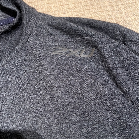 2XU performance 1/4 zip size L - Picture 3 of 10